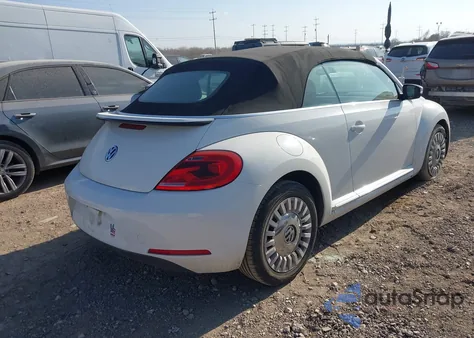 2014 Volkswagen Beetle 2.5L z USA, uszkodzony, nr VIN 3VW5X7AT9EM806522
